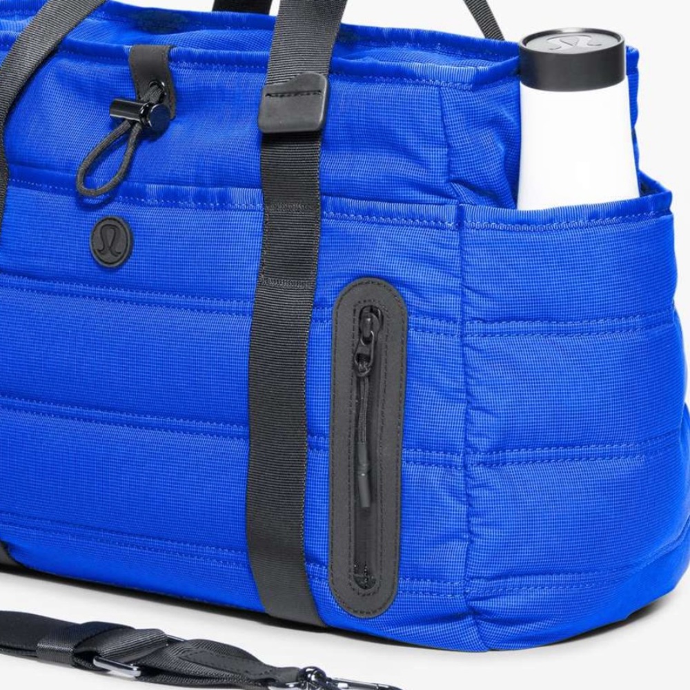 Lululemon Dash All Day Duffel *20L - Picture 6 of 7